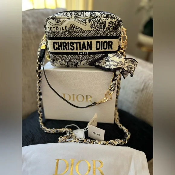❤️‍🔥Christian Dior GWP authentic⭐️ Embroidered Cosmetic Pouch/